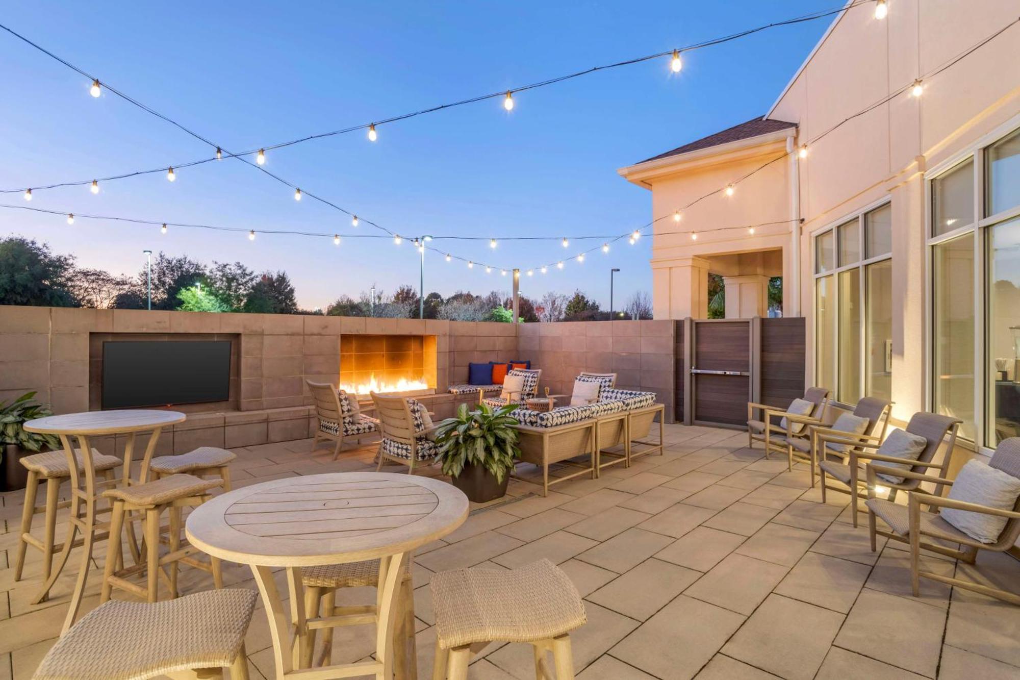 Hilton Garden Inn Charlotte/Concord Kültér fotó
