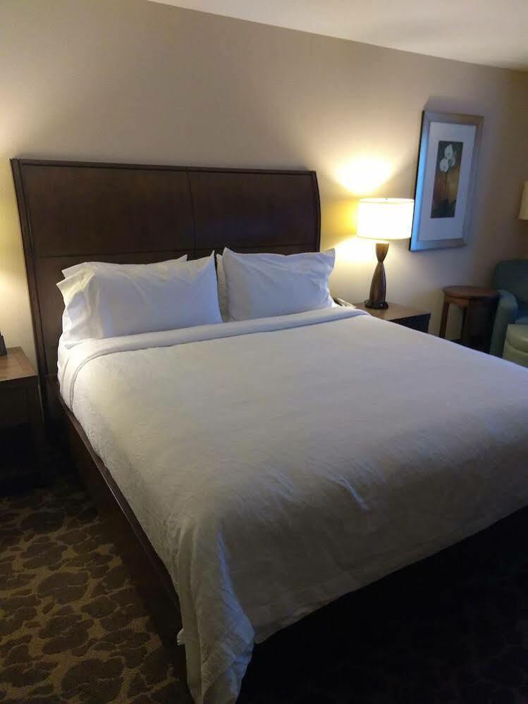 Hilton Garden Inn Charlotte/Concord Kültér fotó